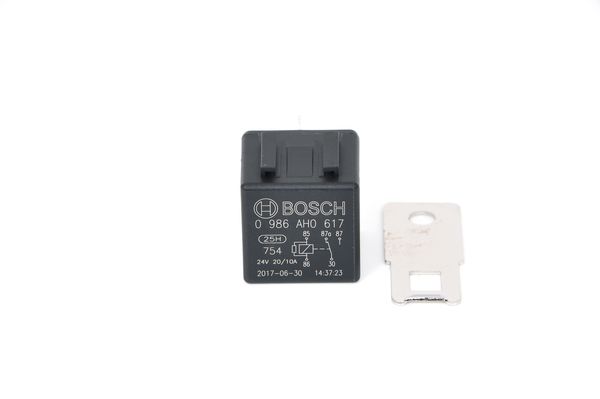 BOSCH Relé 0986AH0617_BOSCH