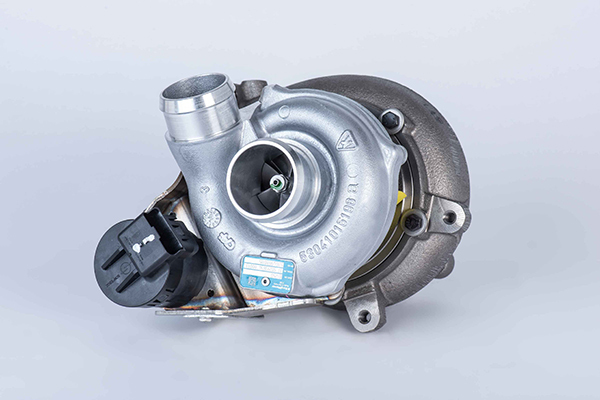 BORG WARNER Turbófeltöltő 53049880115_BORG