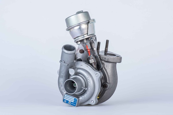 BORG WARNER Turbófeltöltő 54359880015_BORG