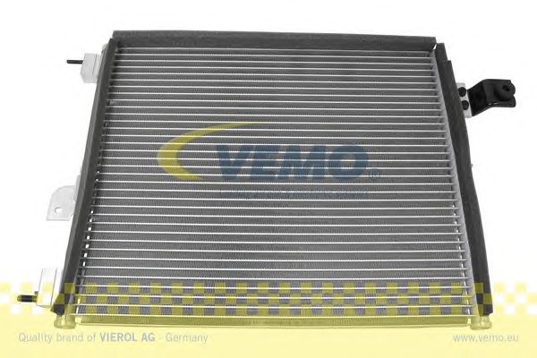 VEMO Klímahűtő V52-62-0010_VEMO